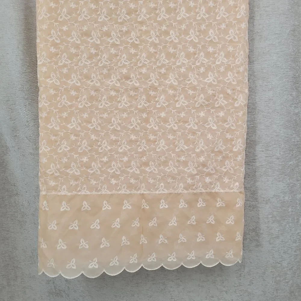 Tablecloth 88×70 Rectangle Vintage Peach with White Floral Embroidery Scalloped